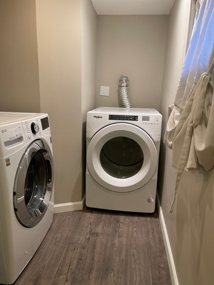 Building Photo - 2551 57th Ave SW