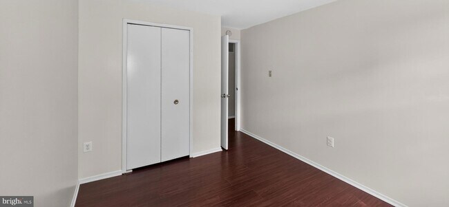 Building Photo - 9814 Rainleaf Ct