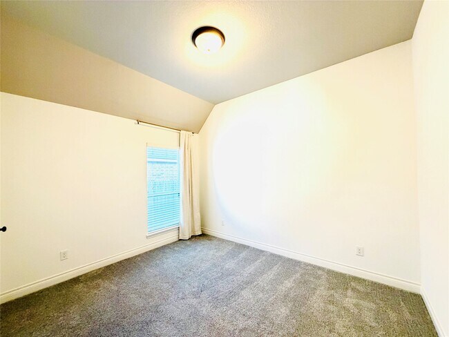 Building Photo - 3319 Sky Run Ct