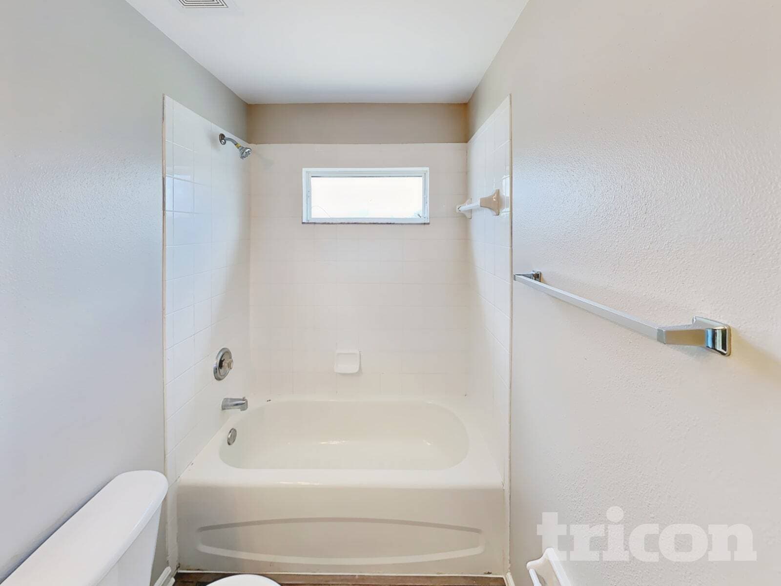 Building Photo - 12603 Longcrest Dr