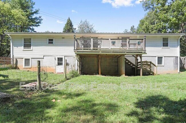 Building Photo - 700 Torytown Rd