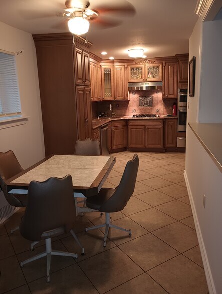 Kitchen and eating area - 819 Brooklyn Ave