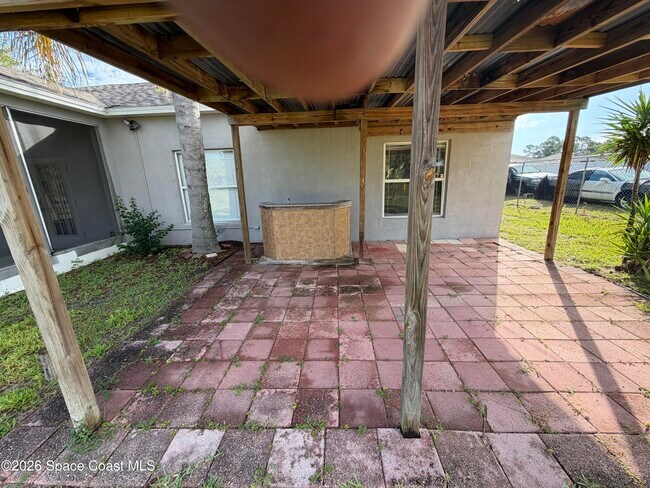 Building Photo - 1318 Depew St SE