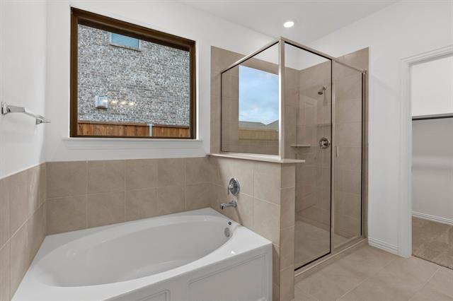 Building Photo - 2227 Lantana Dr