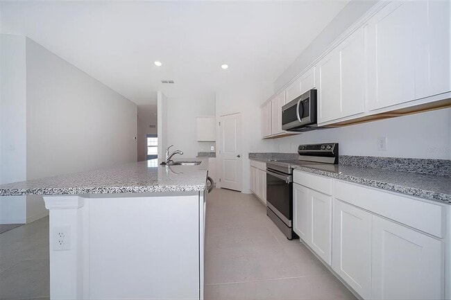 Building Photo - 5844 Bovine Dr