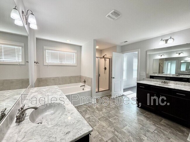 Building Photo - 106 Perignon Dr