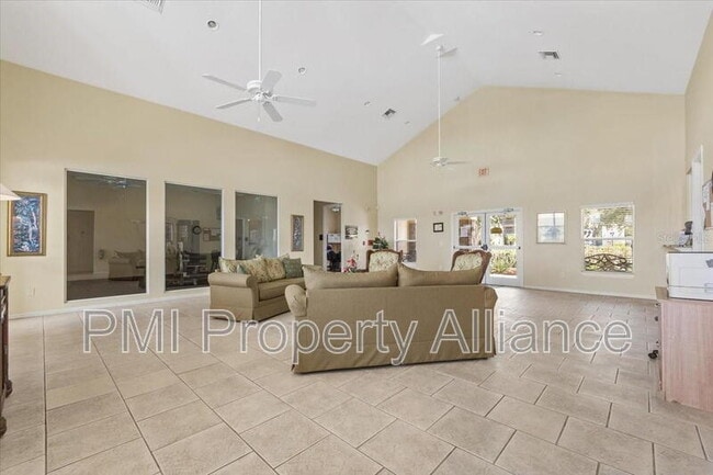 Building Photo - 2774 Club Cortile Cir