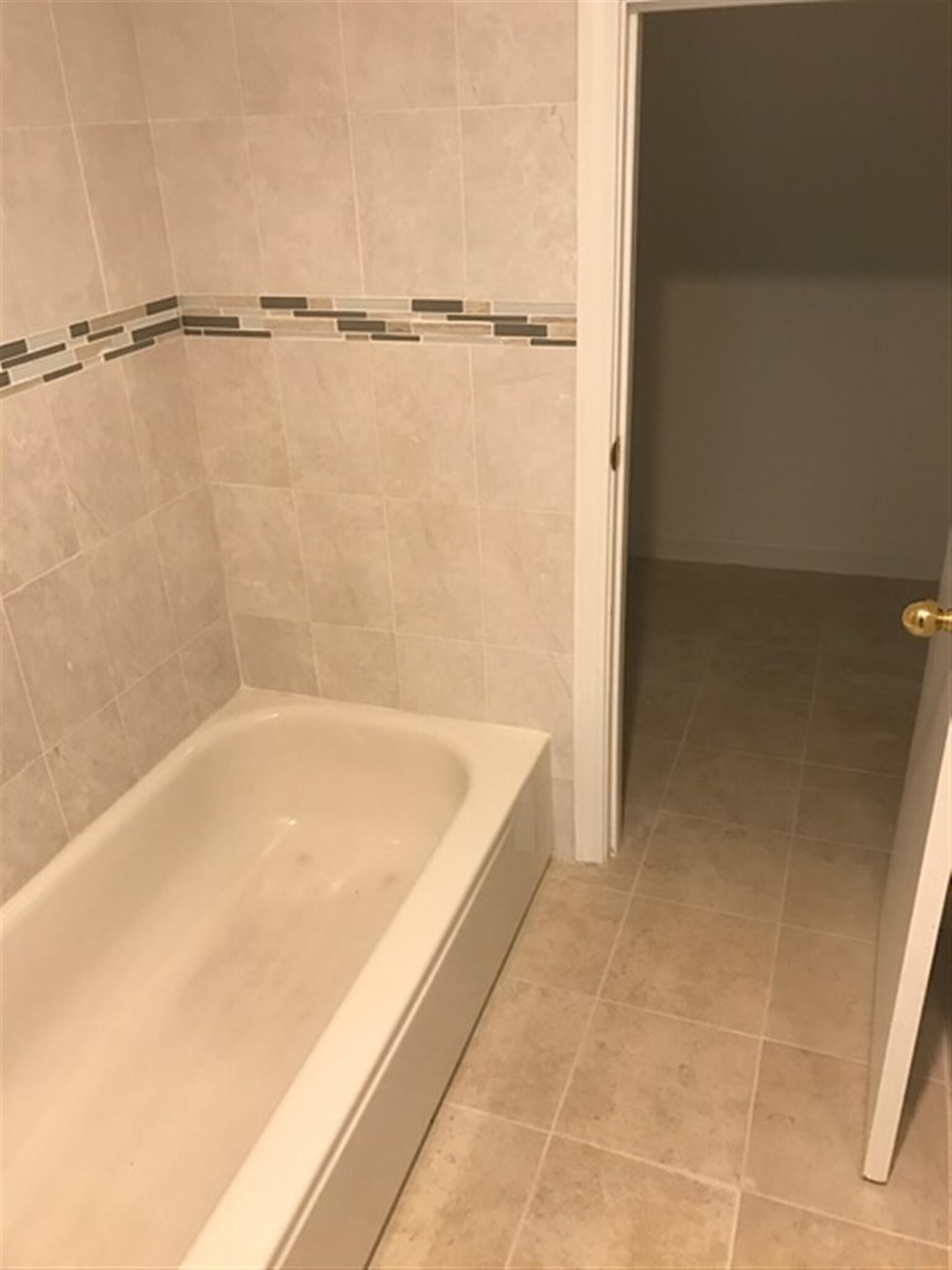 Building Photo - 25 4th St