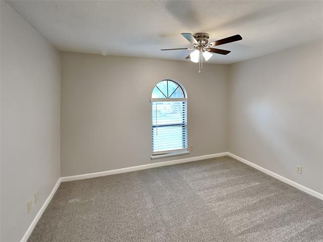 Building Photo - 2350 Honeycomb Ct