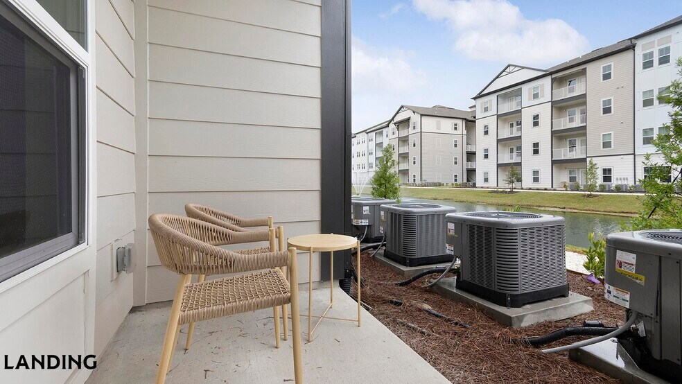 Building Photo - 12525 Tibbets Ln