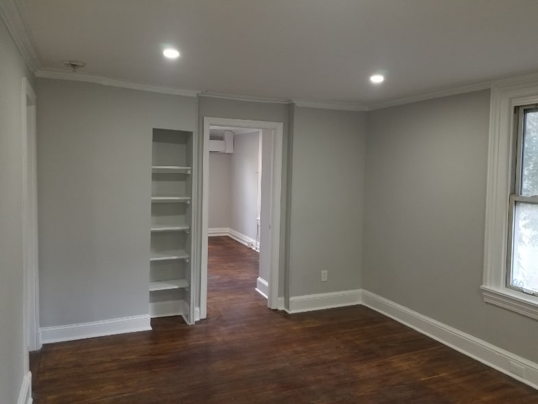 Building Photo - 0 Warren St