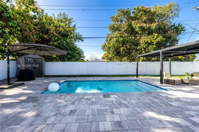 Building Photo - 10050 SW 171st St