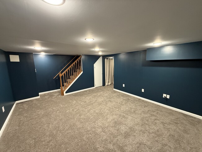 Building Photo - 21 Skidmore Ct