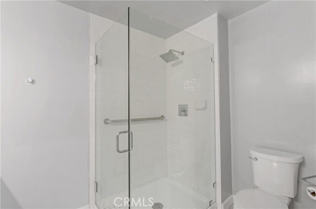 Building Photo - 221 S Oak Knoll Ave