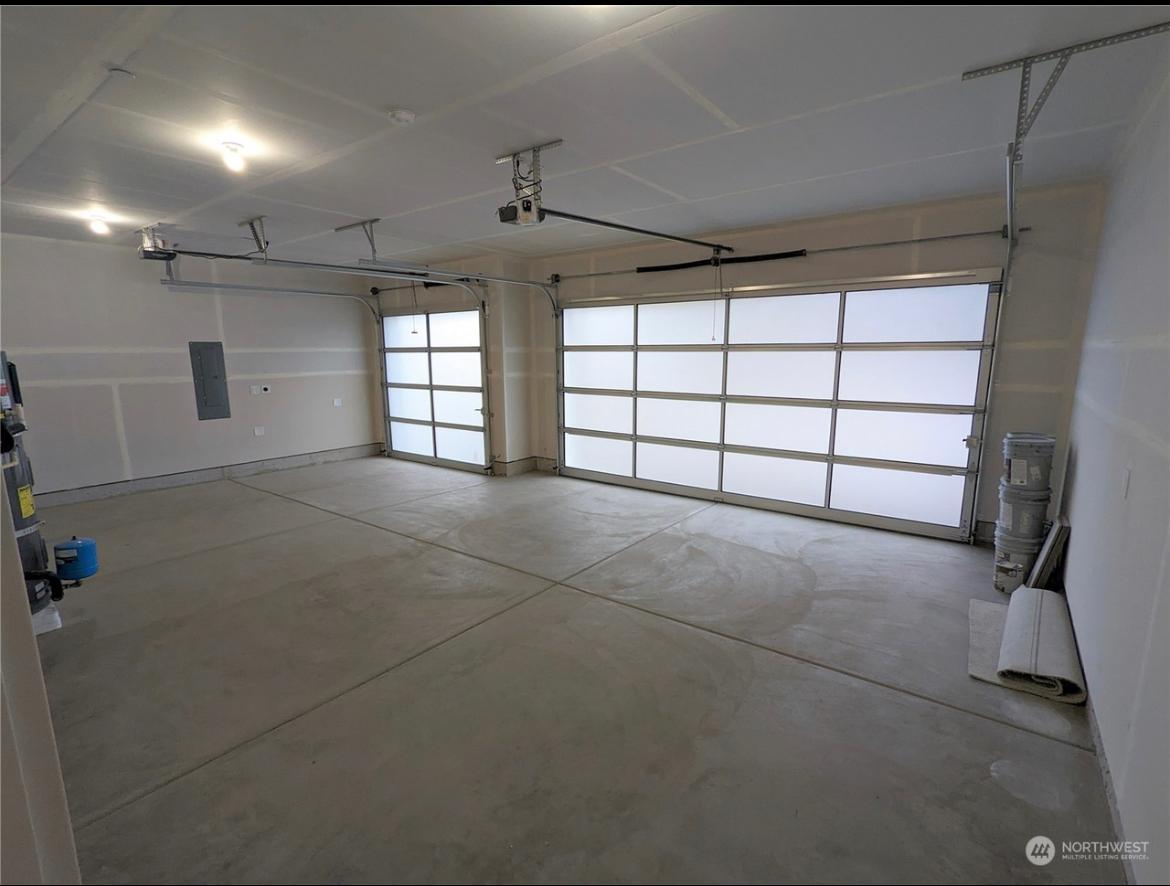 Building Photo - 13724 NE 97th St