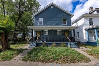 Building Photo - 321 Deeds Ave