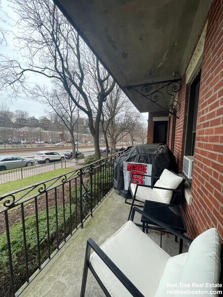 Building Photo - 1758 Commonwealth Ave