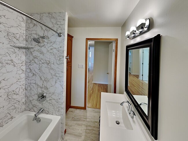 Building Photo - WEST LAFAYETTE SCHOOLS