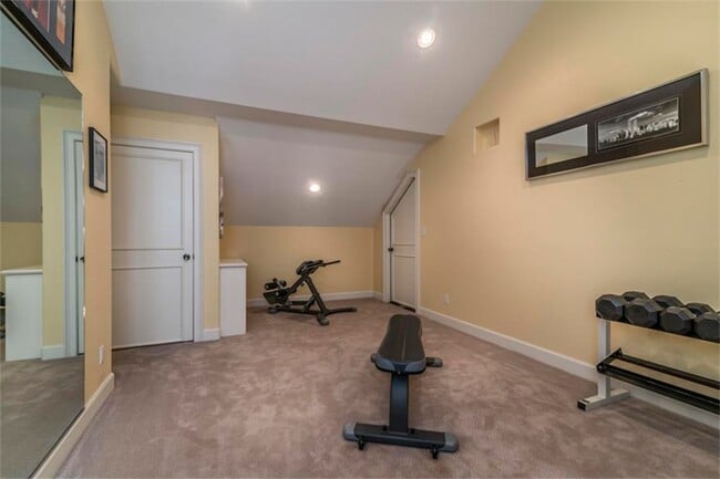 Building Photo - 15306 Coastal Oak Ct