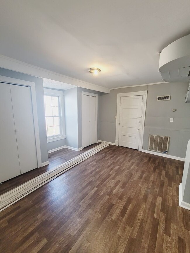 Building Photo - Two-Bedroom Single Family Home in Downtown Lynchburg