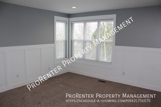 Building Photo - 8130 Deer Run Way