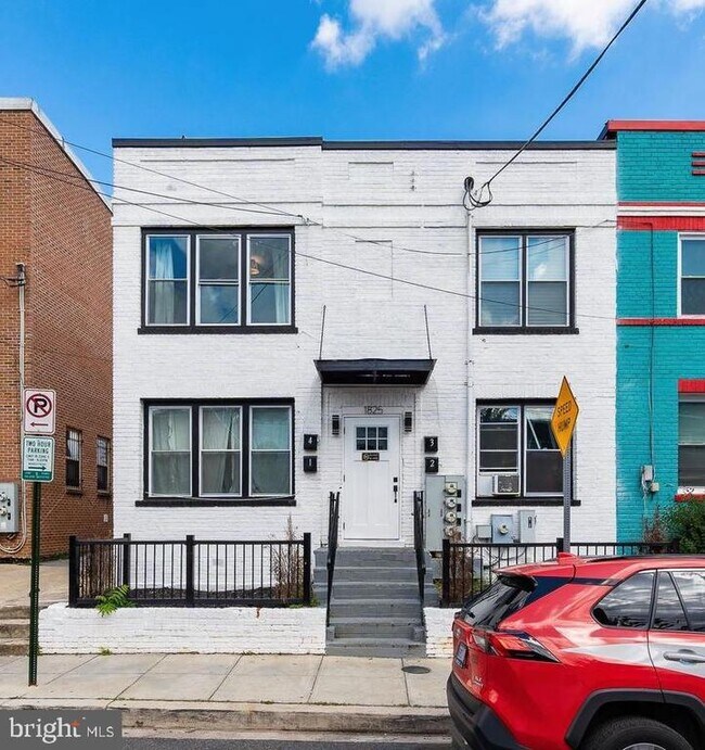 Building Photo - 1825 Providence St NE