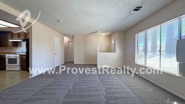 Building Photo - 18964 Live Oak St