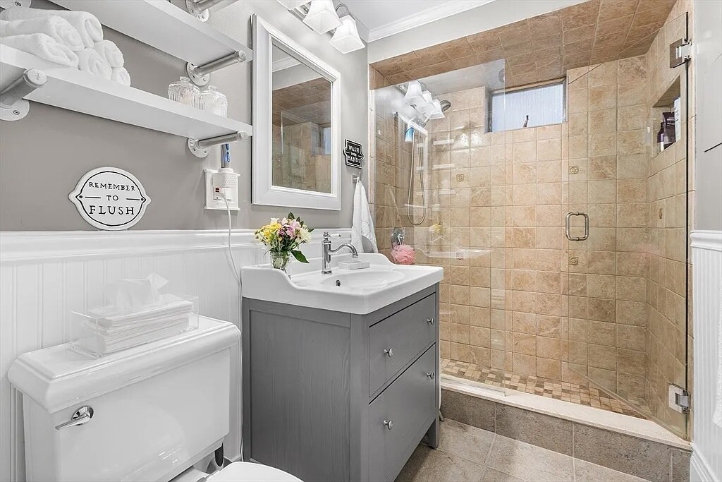 Building Photo - 95 Auckland St