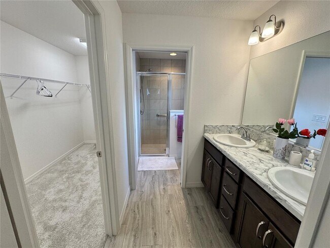 Building Photo - 5822 Roudell Wy