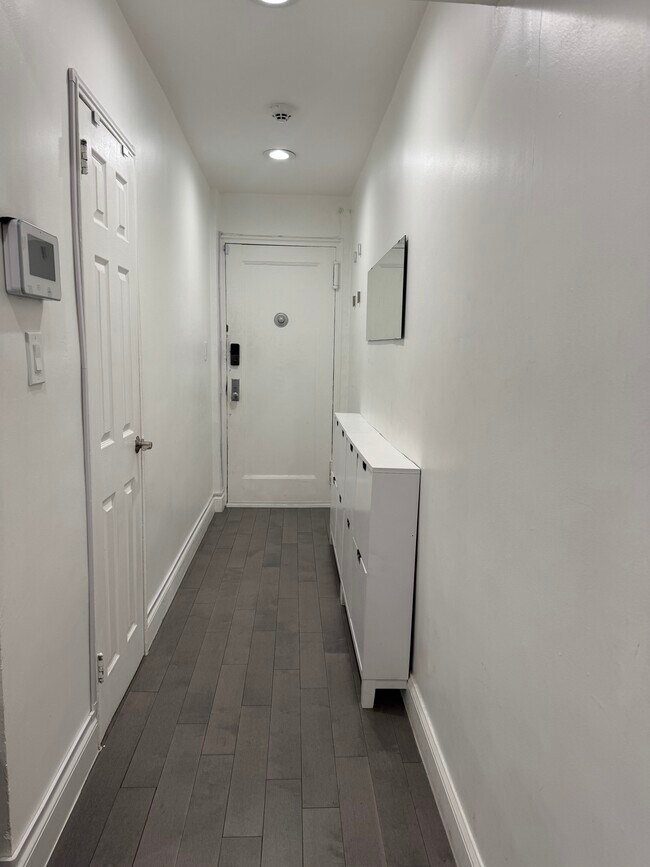 Building Photo - 64-35-35 Yellowstone Blvd