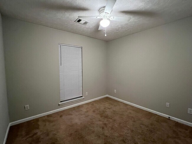 Building Photo - Home for Rent in Montgomery