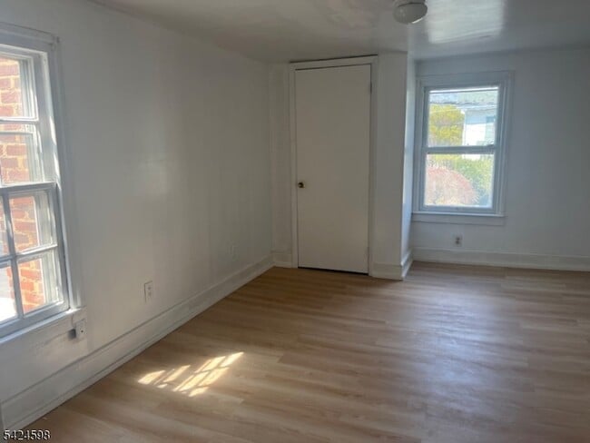 Building Photo - 155 W Washington Ave