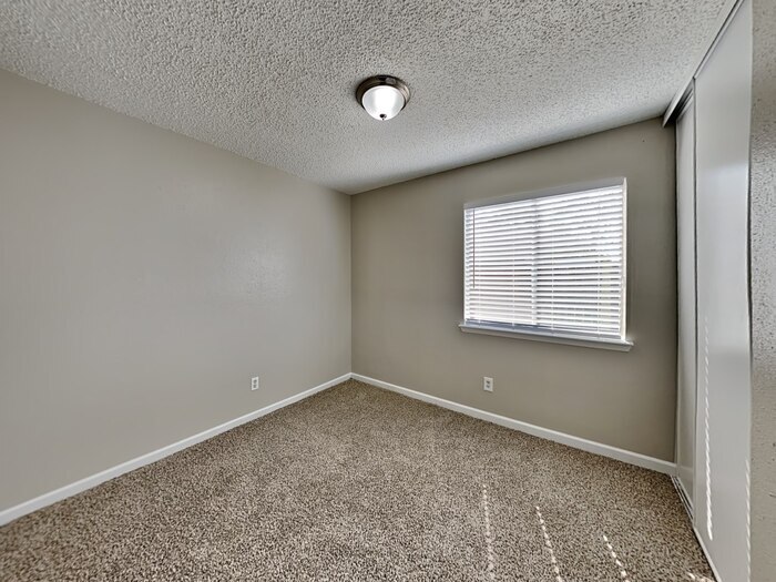 Building Photo - 17720 Northhagen Dr