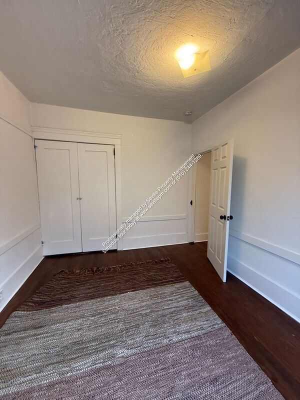 Building Photo - 1806 Filbert St