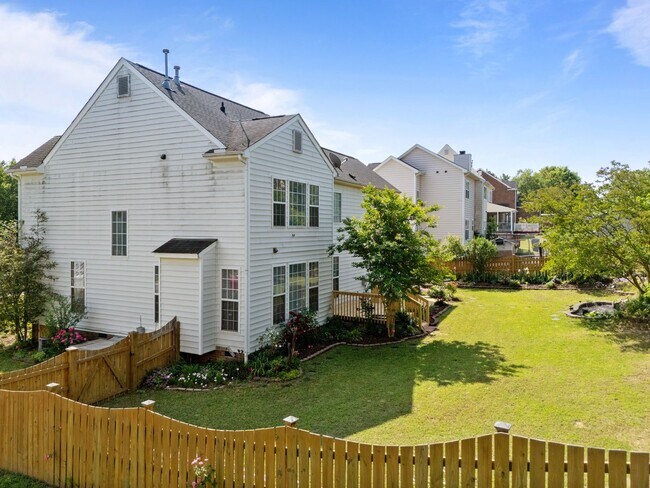 Building Photo - Spacious 3-Bedroom Home with Bonus Room and Community Perks