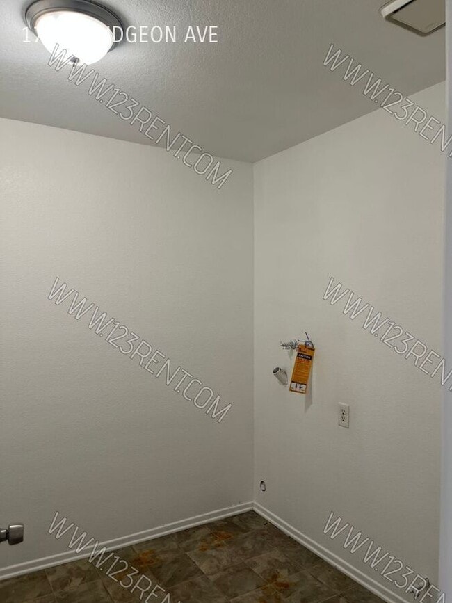 Building Photo - 1766 Trudgeon Ave