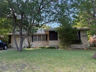 Building Photo - 2615 Southwood Dr