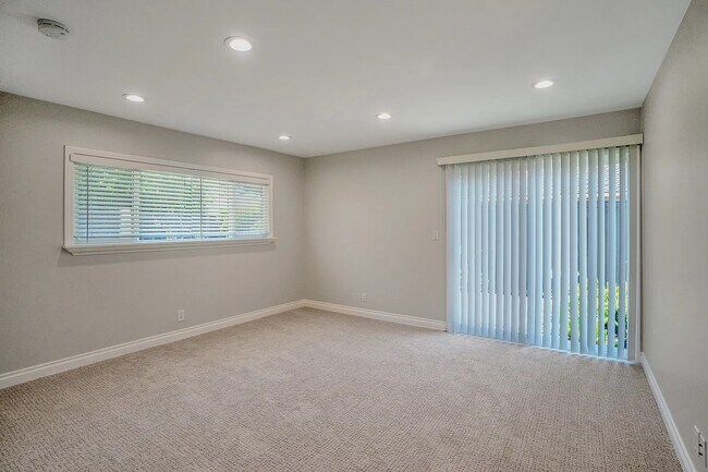 Building Photo - 2850 Tabago Pl