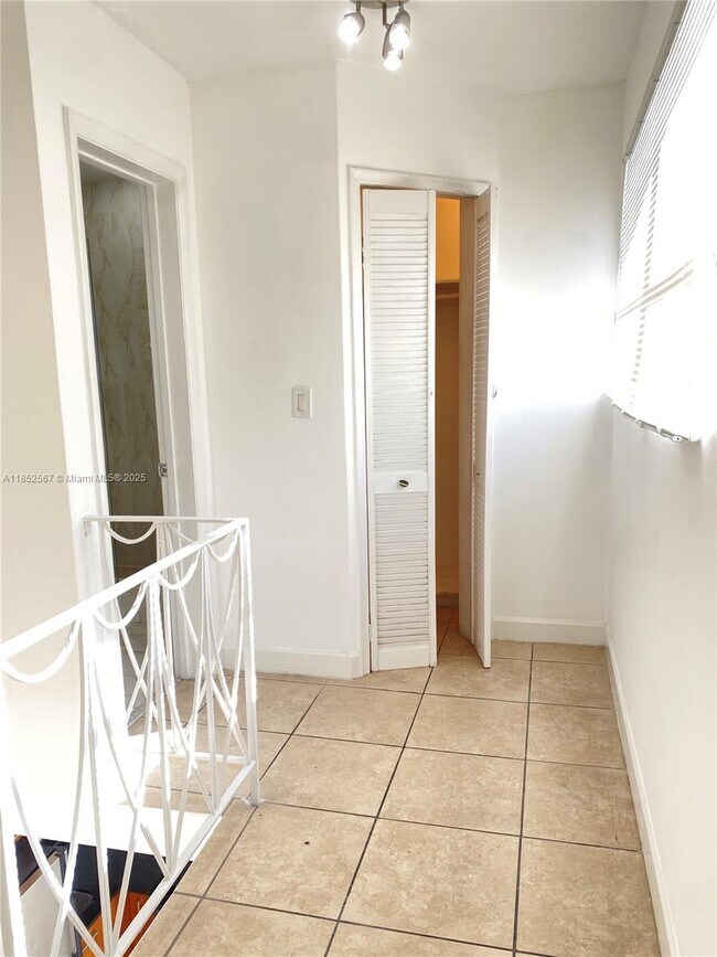 Building Photo - 421 NE 68th St
