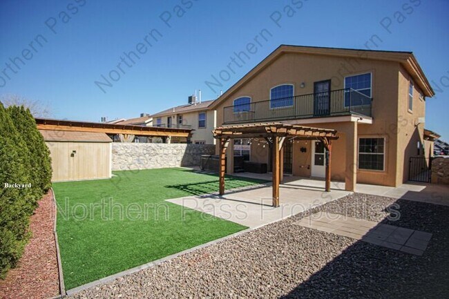 Building Photo - 12941 Tierra Salas Dr