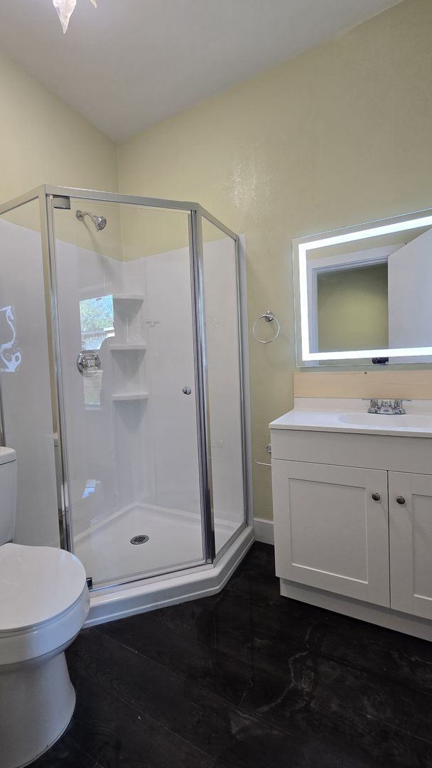 Building Photo - Renovated / Spacious Ranch Style Home in Lago Vista