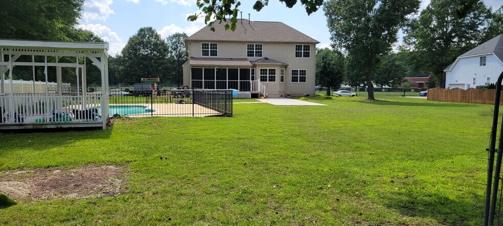 Backyard - 2257 Averill Dr