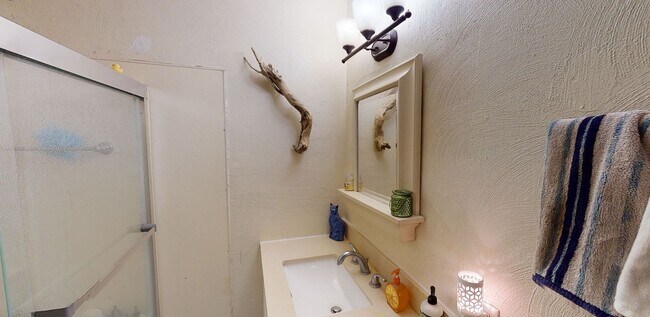 Building Photo - Bassett &amp; Wash, LLC 511WW