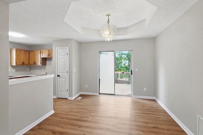 Building Photo - Spacious 4BR Home with Private In-Law Suite in Powder Springs