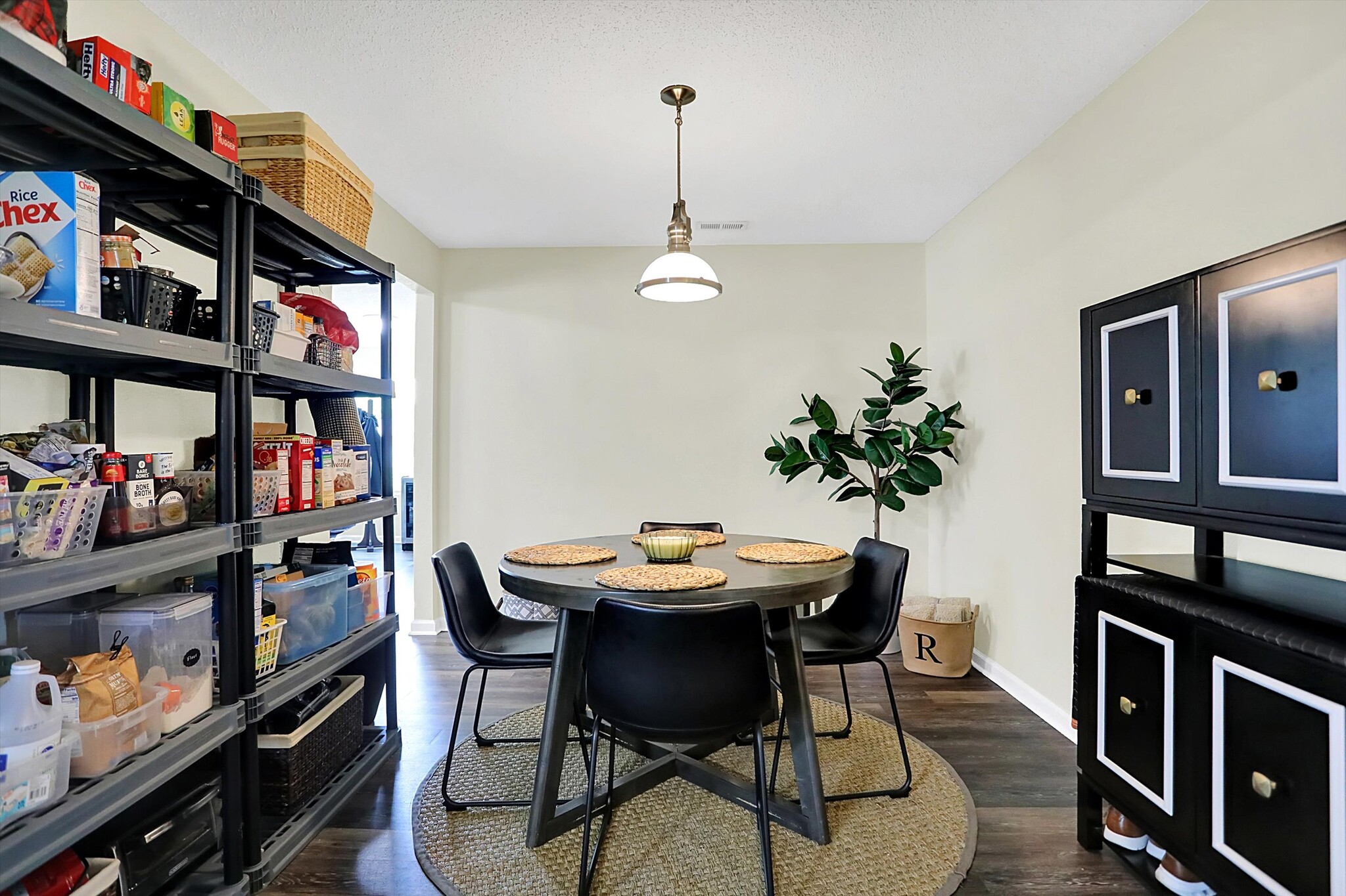 Building Photo - 5549 Wild Horse Dr