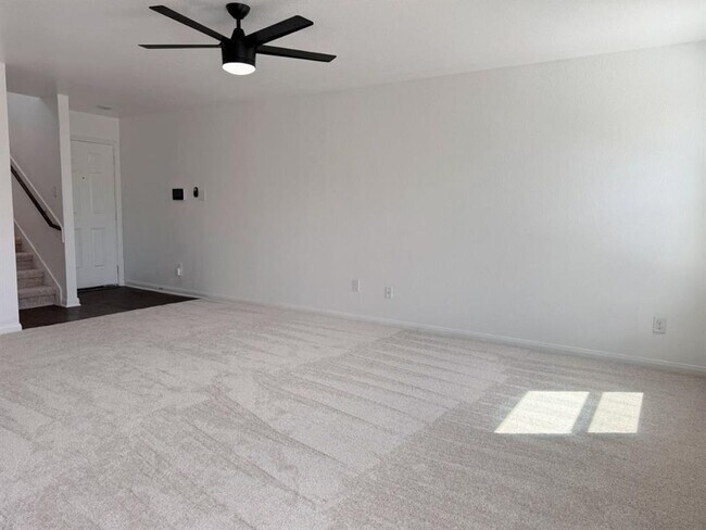 Building Photo - 3000 Cressler Ln