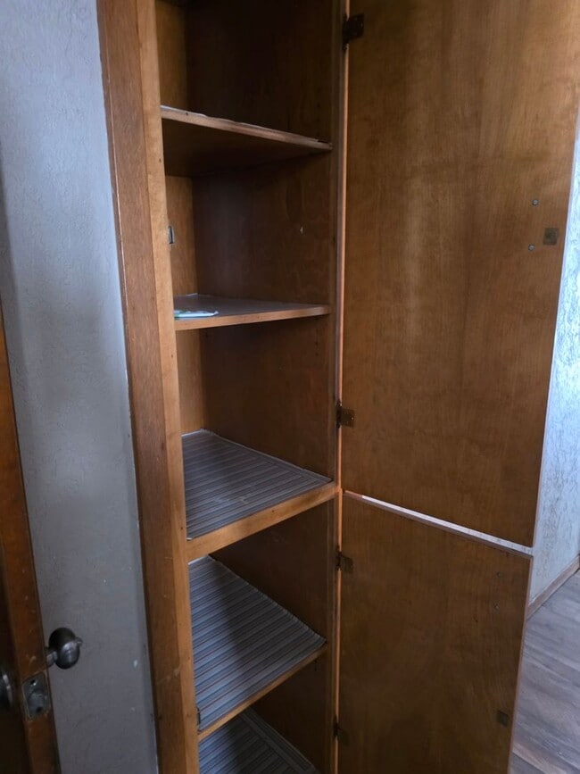 Building Photo - Beautiful 2-Bedroom Duplex Available!