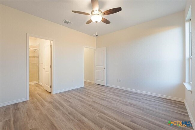 Building Photo - 505 Adley Ave