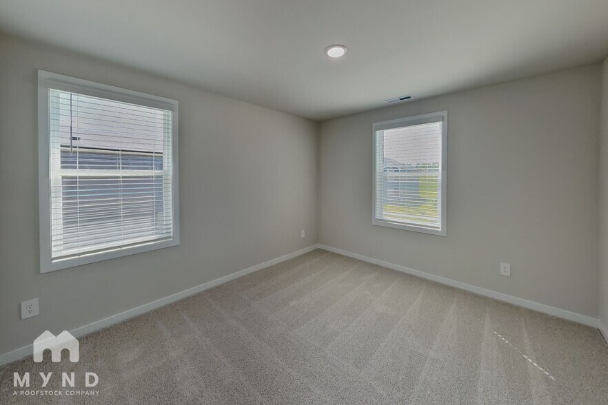 Building Photo - 412 Southland Dr