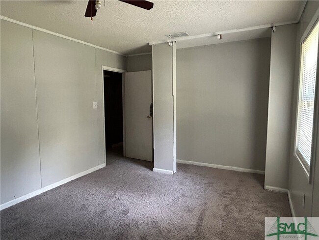 Building Photo - 120 Middleton Dr